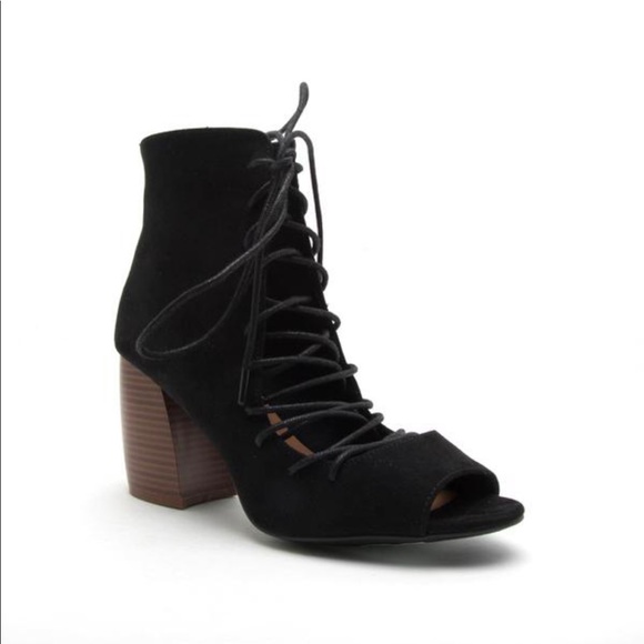 NEW Lola Lace Booties- Black - Picture 2 of 8